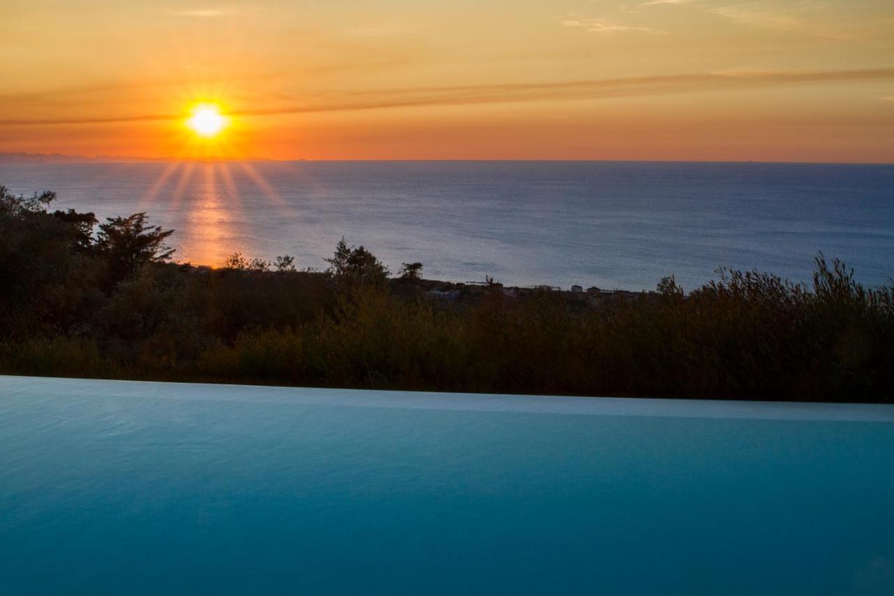 Villa Laura Capo dʼOrlando Zewnętrze zdjęcie