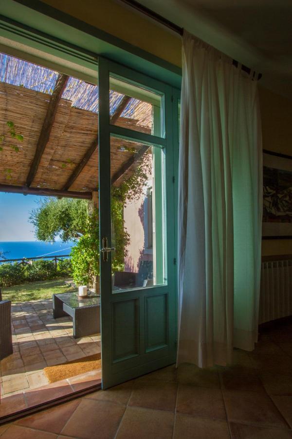 Villa Laura Capo dʼOrlando Zewnętrze zdjęcie