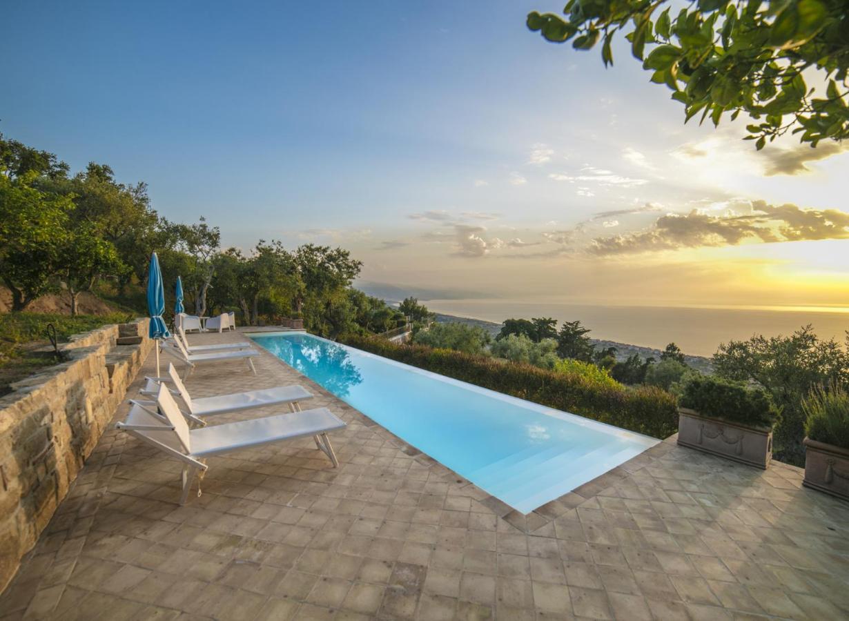 Villa Laura Capo dʼOrlando Zewnętrze zdjęcie